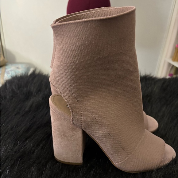 EUC Steve Madden mauve Women's Ankle open toe Booties, Size 8.5 - Picture 4 of 6
